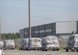 Pasta sūtījumu kravām pilnībā slēgta Ukrainas galvaspilsētas Kijevas lidosta